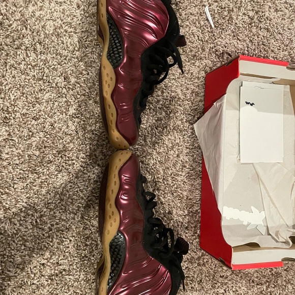 Nike Maroon Foamposite Shoes men size 9 - Picture 6 of 6